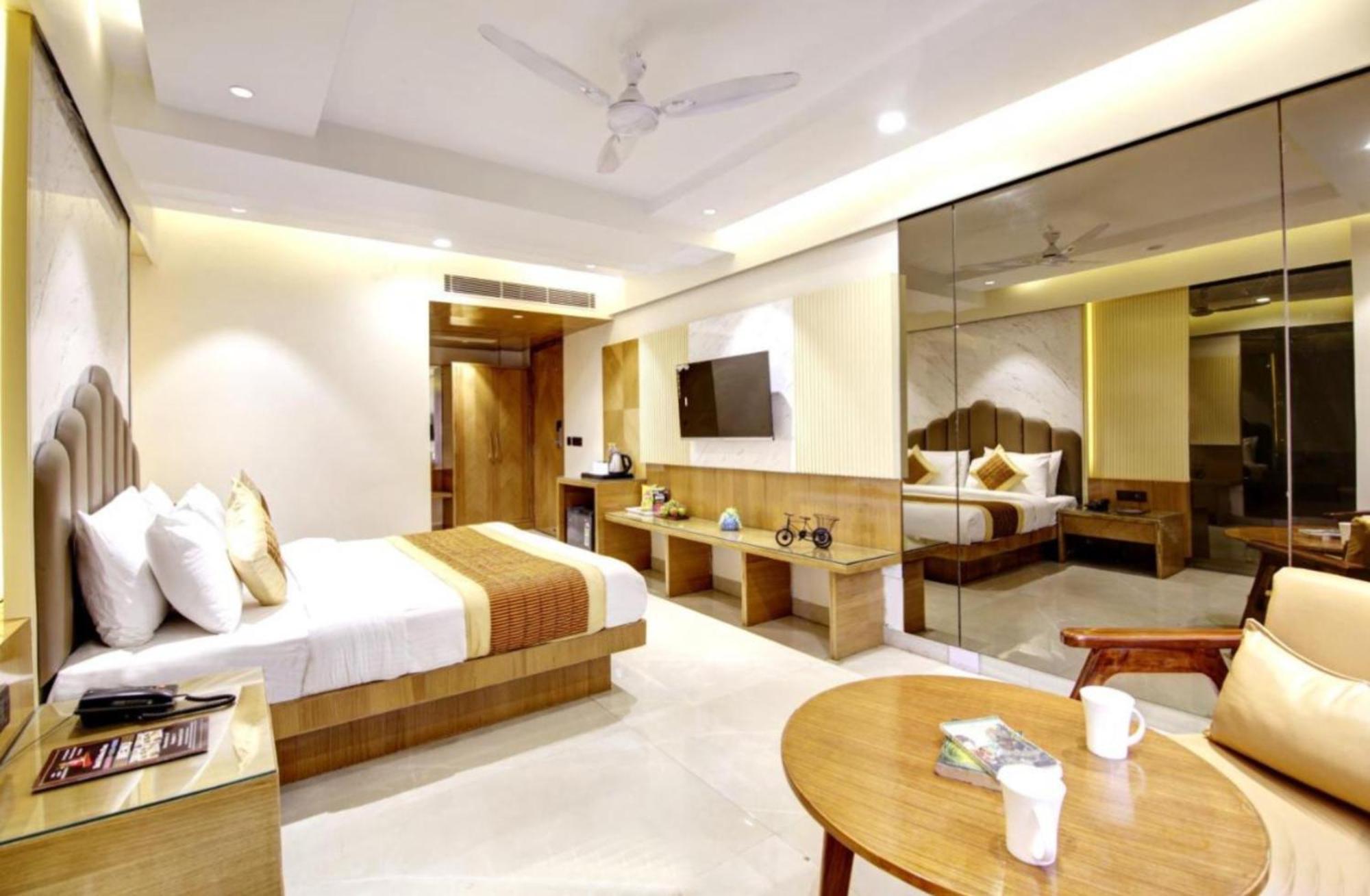 Hotel Platinum With Free Pickup-Delhi Airport New Delhi Ngoại thất bức ảnh